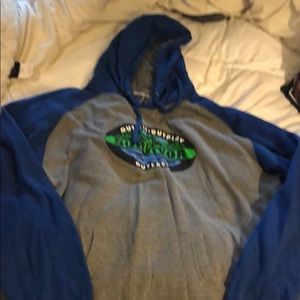 Brand New Survivor sweatshirt xxl